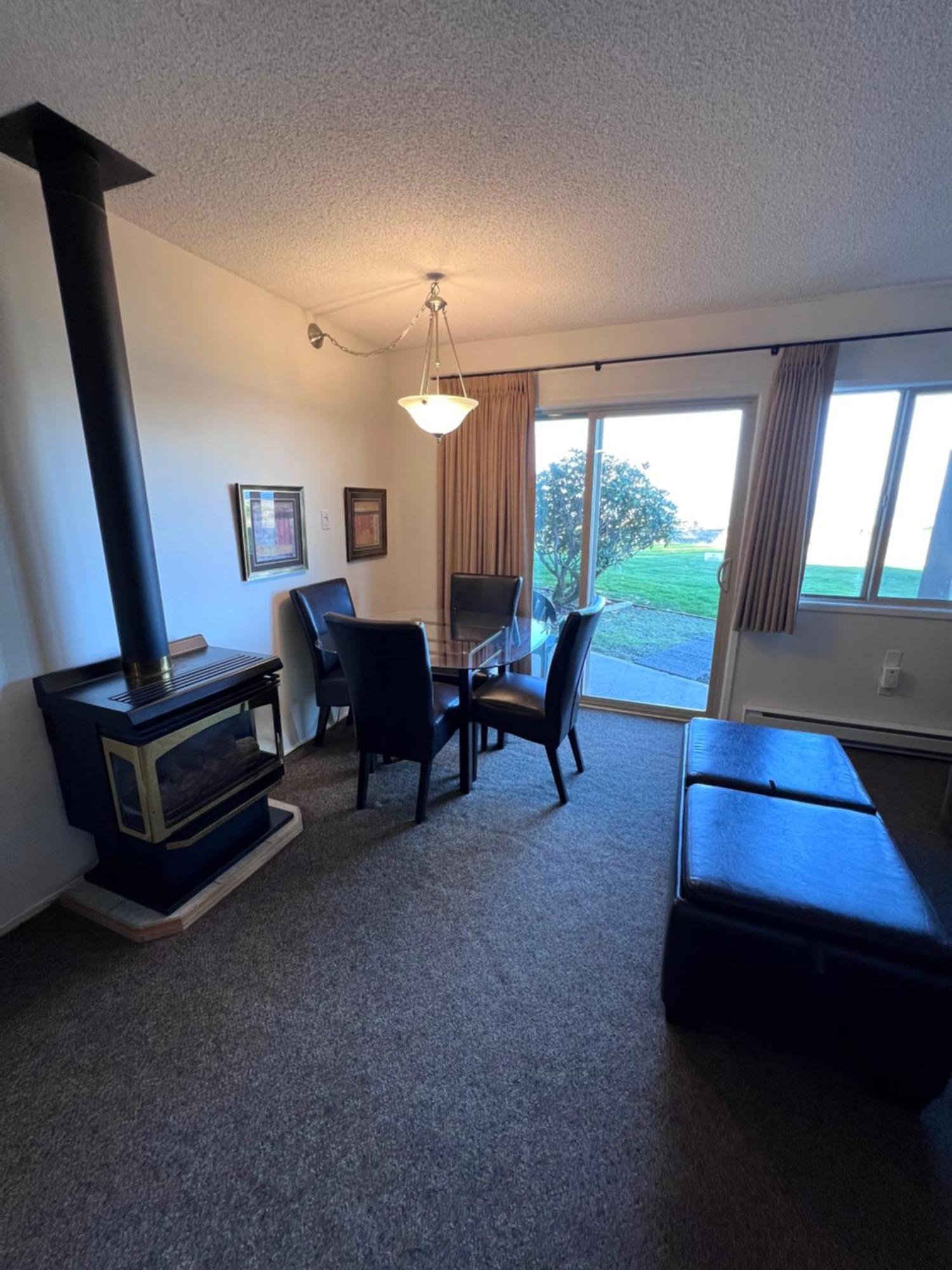Shorewater Resort Qualicum Beach Bagian luar foto